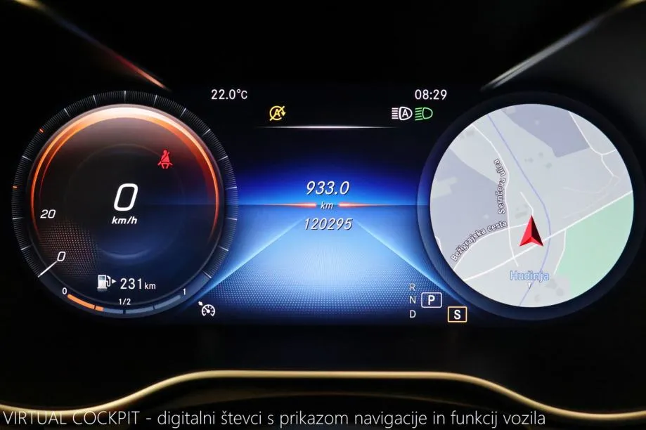 mercedes-benz glc coupe 220d 4-matic 9g-tronic amg line cockpit - slika 11