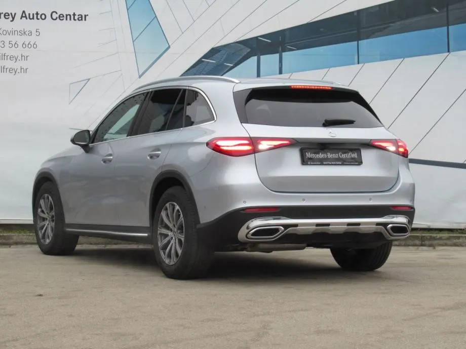 mercedes-benz glc 220 d 4matic avantgarde advanced plus - slika 6