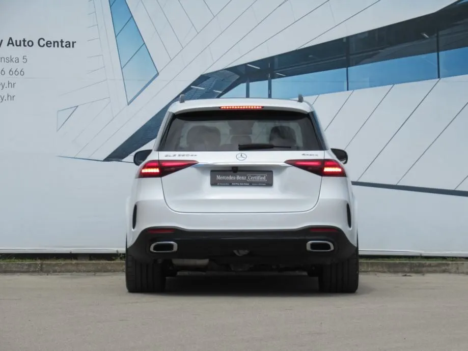 mercedes-benz gle 350 de 4m amg/pano/burmester/memo/kuka/airmatic/22" - slika 7