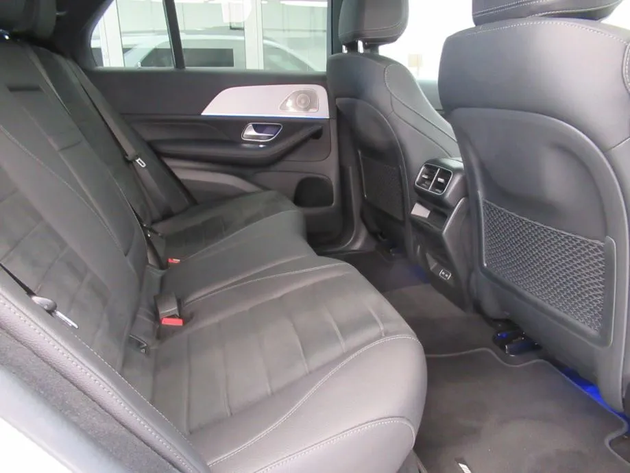 mercedes-benz gle 350 de 4m amg/pano/burmester/memo/kuka/airmatic/22" - slika 12