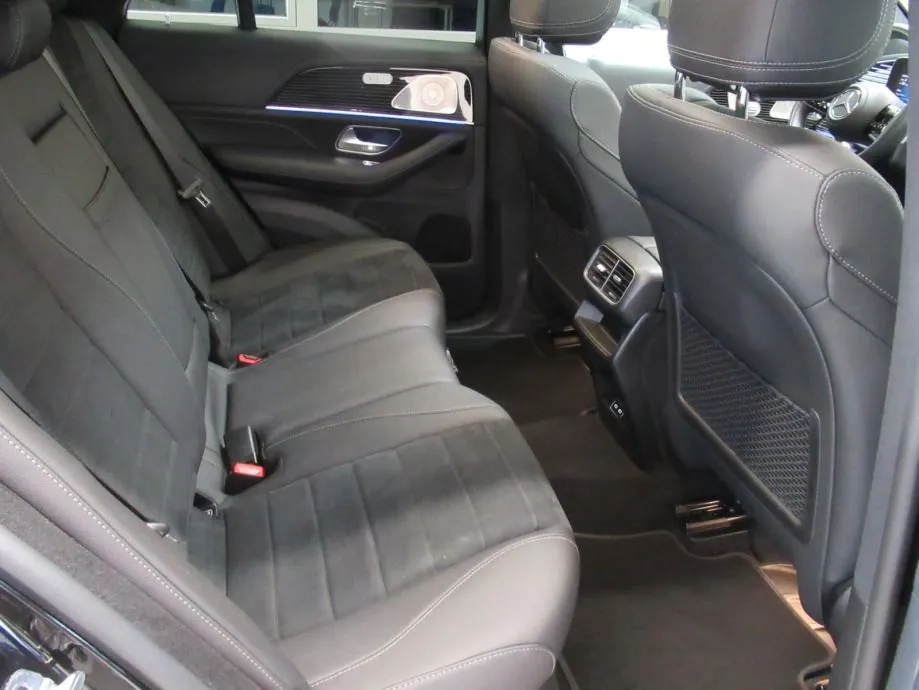 mercedes-benz gle 350 de 4matic coupe amg line - slika 12