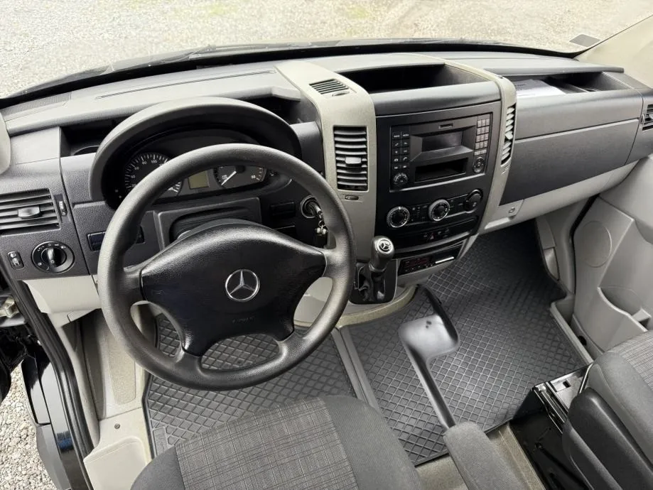 mercedes benz sprinter 313 - 6 sjedala, 2015 god. - slika 11