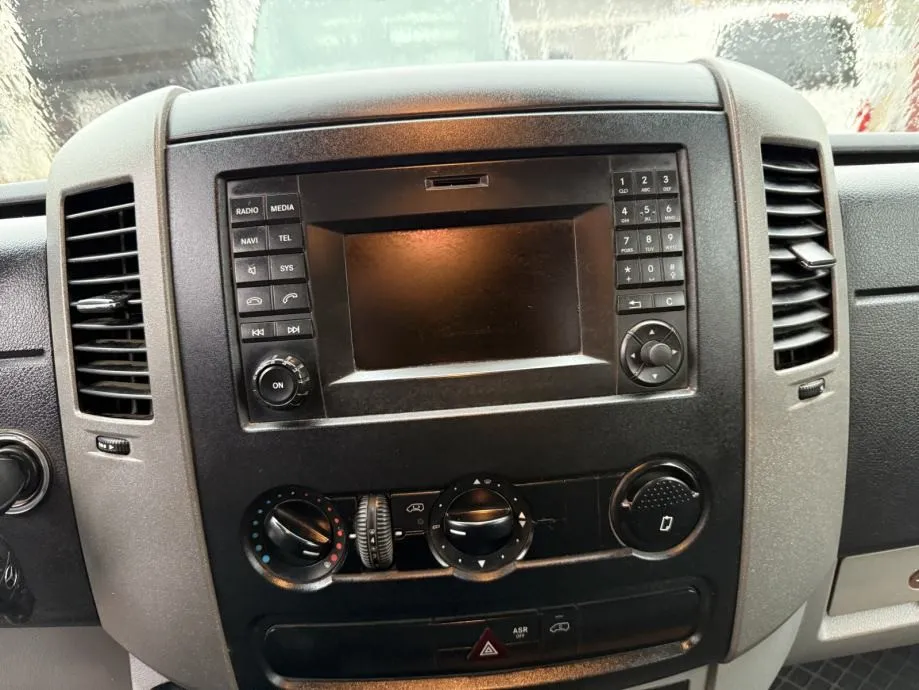 mercedes benz sprinter 319 dupla kabina, 2014 god. - slika 12