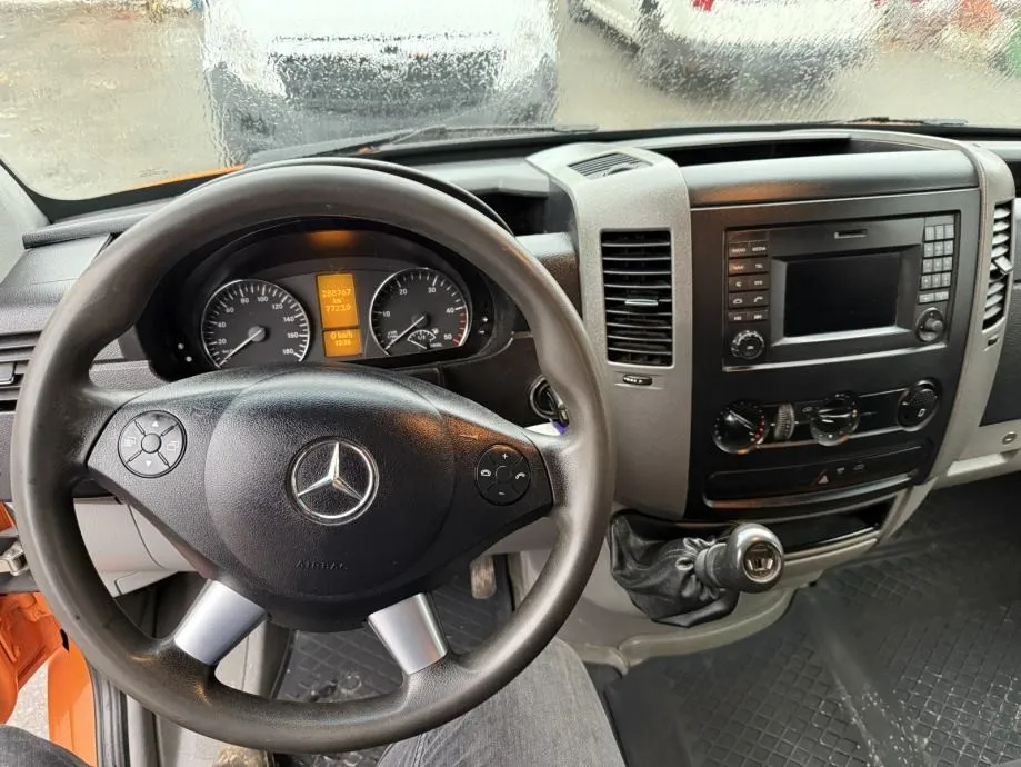 mercedes benz sprinter 319 dupla kabina, 2014 god. - slika 9