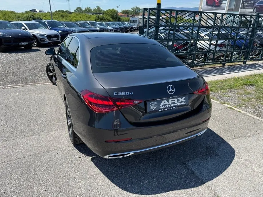 mercedes c220d automatik °widescreen°koža°kamera°leasing bez učešća - slika 10