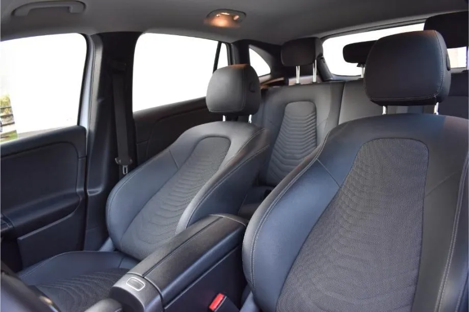 mercedes gla 180d 2.0 automatik business -f1,dab,kamera -novi model - slika 13