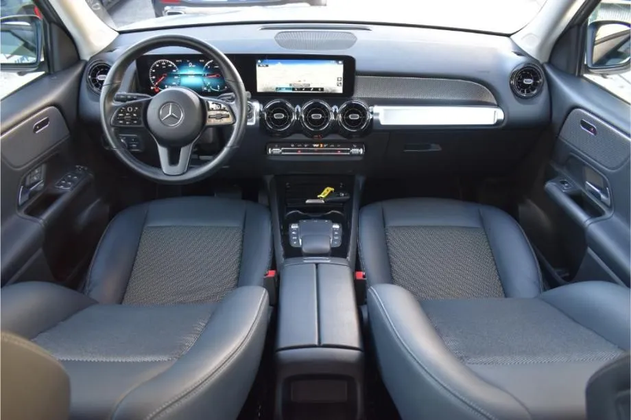 mercedes glb 200d 150ks automatik -f1,kamera,dab,widescreen -full led - slika 9