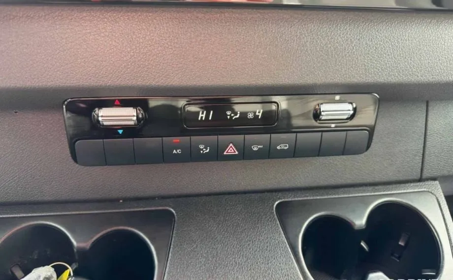 mercedes sprinter 317 cdi maxi automatic – novi model, 2024 god. - slika 18