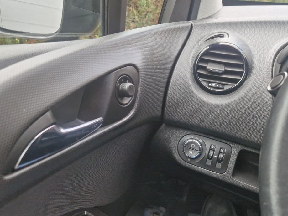 opel meriva 1,4 turbo lpg euro 6 kartice do 36 rata jamstvo do 2 godin - slika 13
