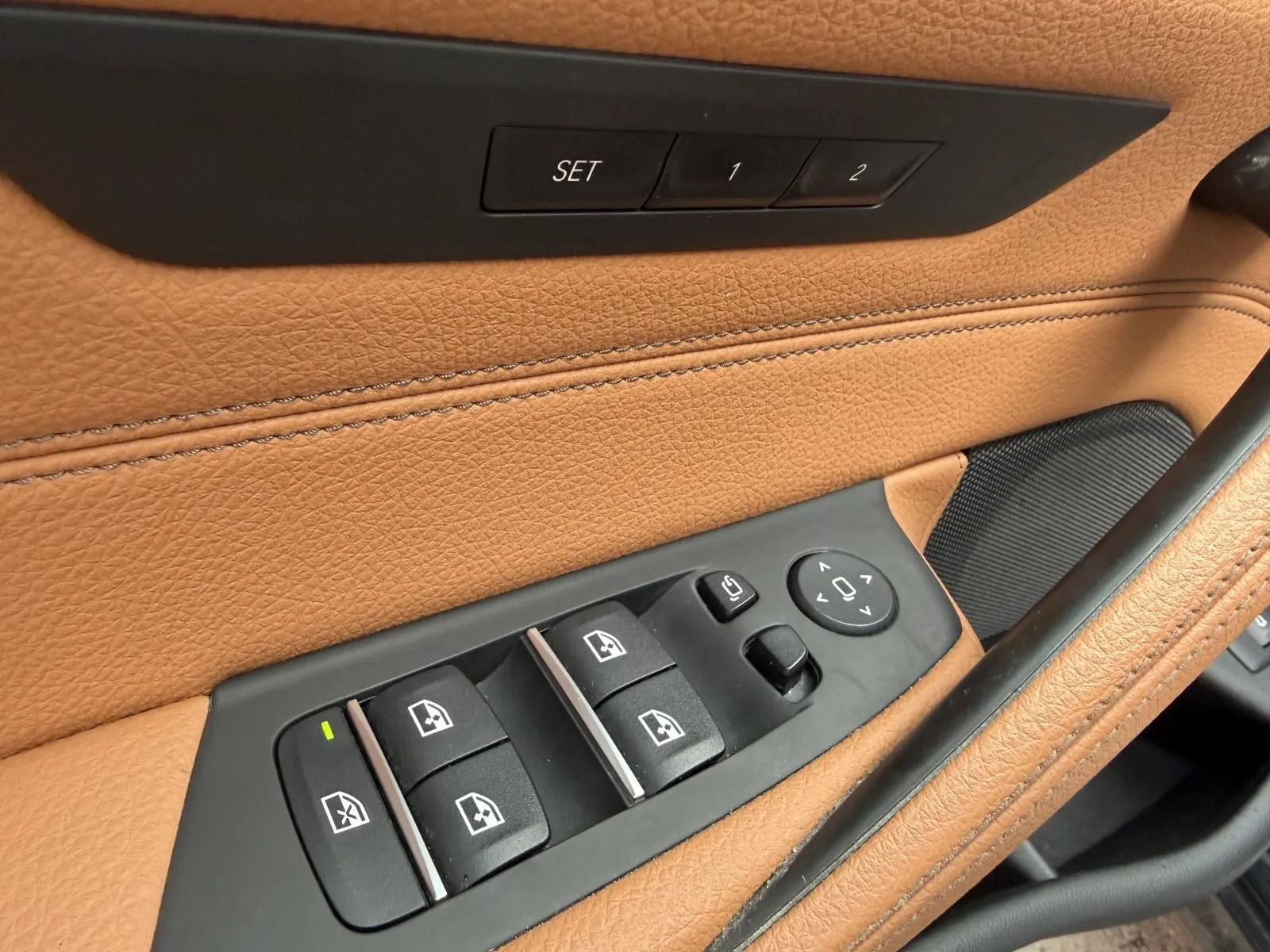 bmw serija 5 530d automatik•2023.g.•laser•kamera•leasing - slika 11