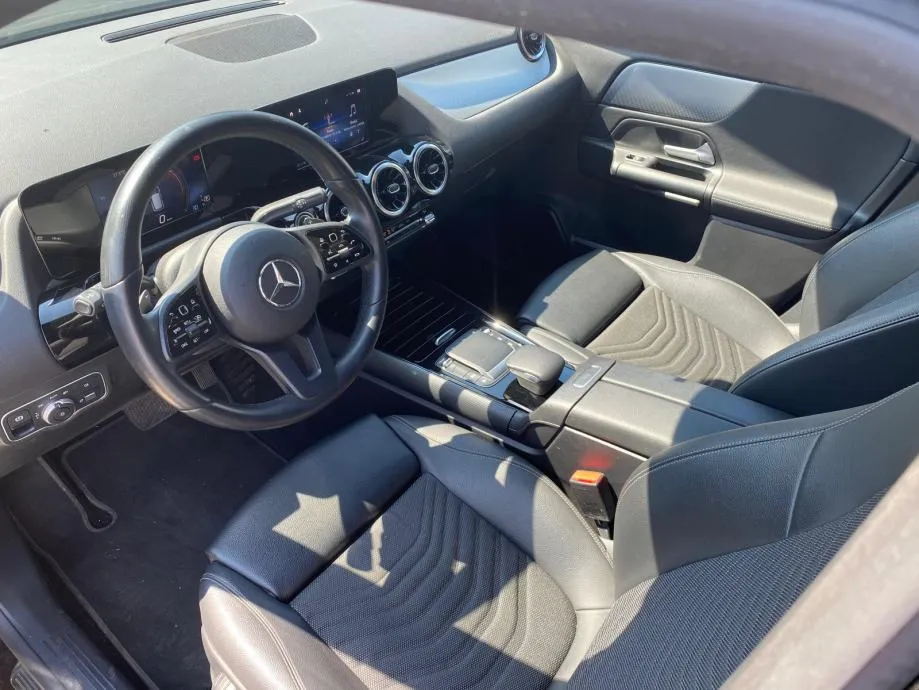 mercedes-benz gla 200d 4matic 4xgarancija - slika 11