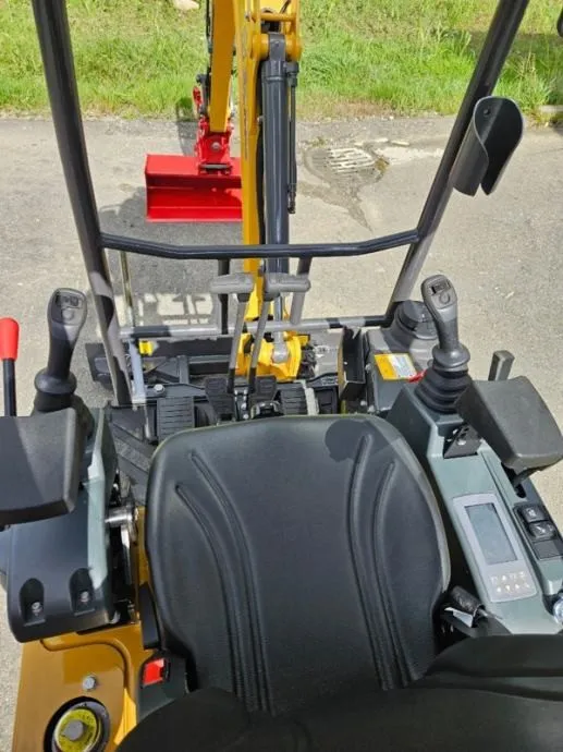 novi mini bager xcmg 1,9 t - prodaja - slika 7