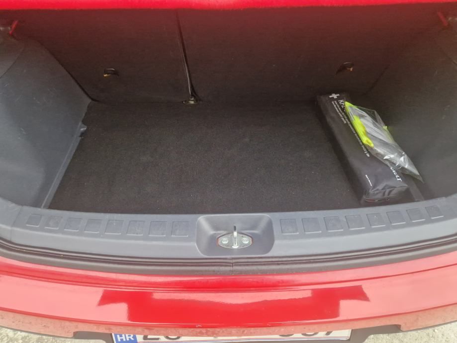 mitsubishi colt 1.1 clartec invite klima - slika 10