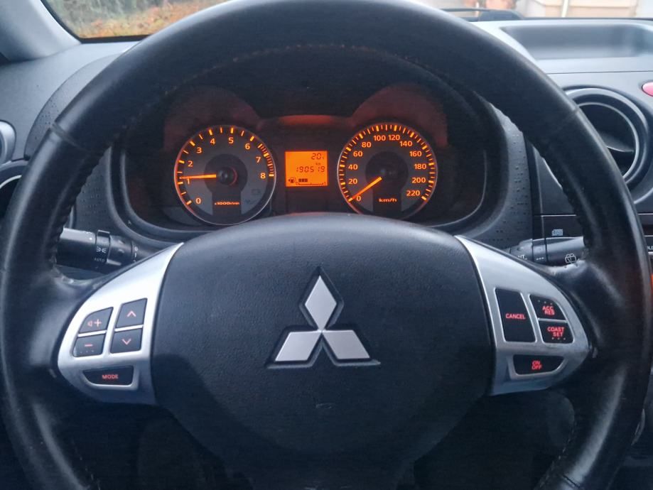 mitsubishi colt 1,3 motion edition kli.a pocinyčan kartice do 36 mj - slika 14
