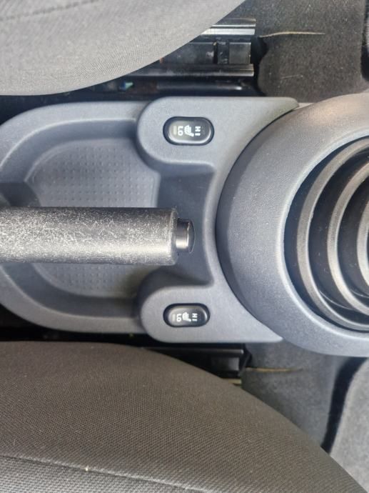 mitsubishi colt 1,3 motion plus - slika 6