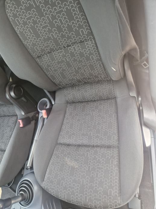 mitsubishi colt 1,3 motion plus - slika 7