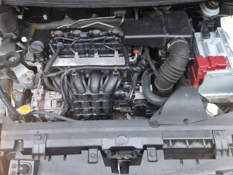 mitsubishi colt 1,3 pocinčan klima kartice 36 mj jamstvo - slika 2