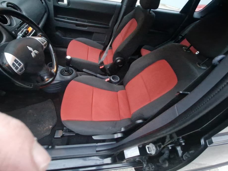mitsubishi colt 1,3 pocinčan klima kartice 36 mj jamstvo - slika 10