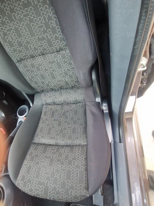 mitsubishi colt 1,3 polar motion 35 jahre pocinčan kartice do 36 mj - slika 13