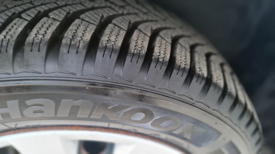 mitsubishi colt 1,3prilika samo 87 tkm pocinčan bez hrđe kartice 36 mj - slika 7