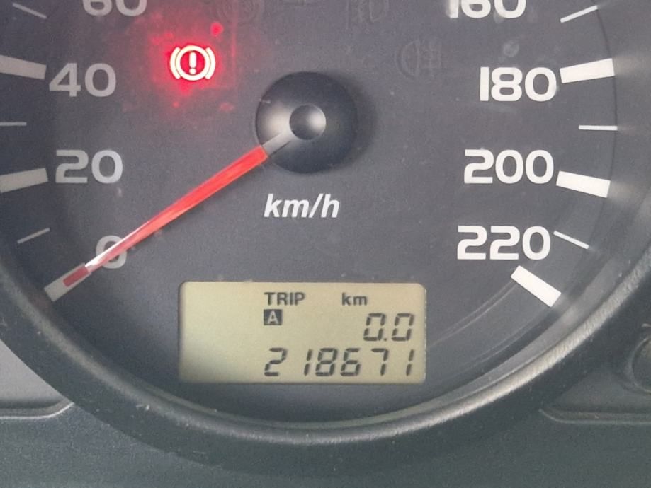 mitsubishi colt 1,5 did - slika 4