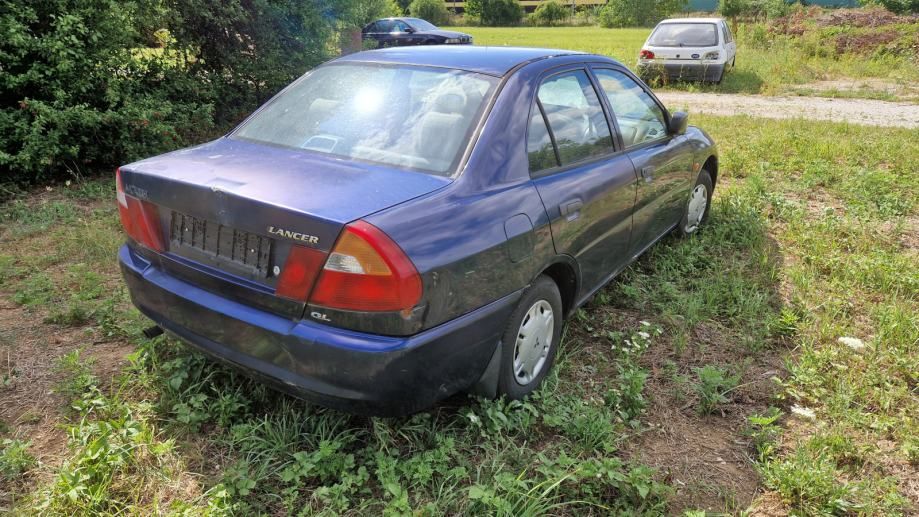 mitsubishi lancer 1.3gl dijelovi!!! - slika 2