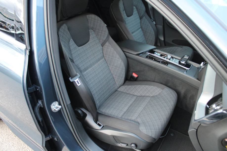 volvo xc60 2.0d b4 automatik *led, navigacija, kamera* - slika 15