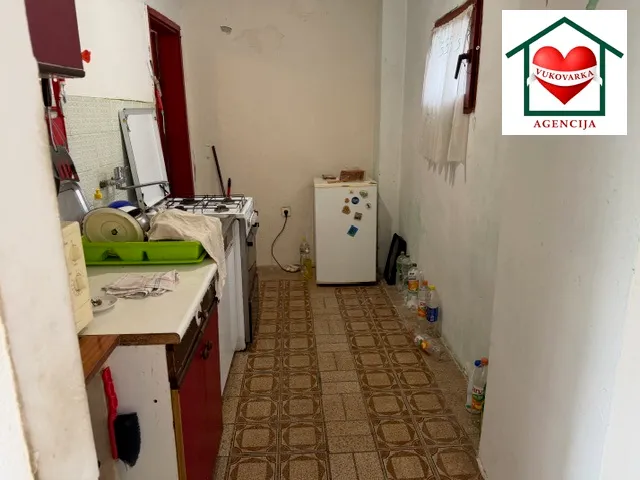 izuzetna nekretnina s povješću čardak usred grada 2 kuće - slika 20