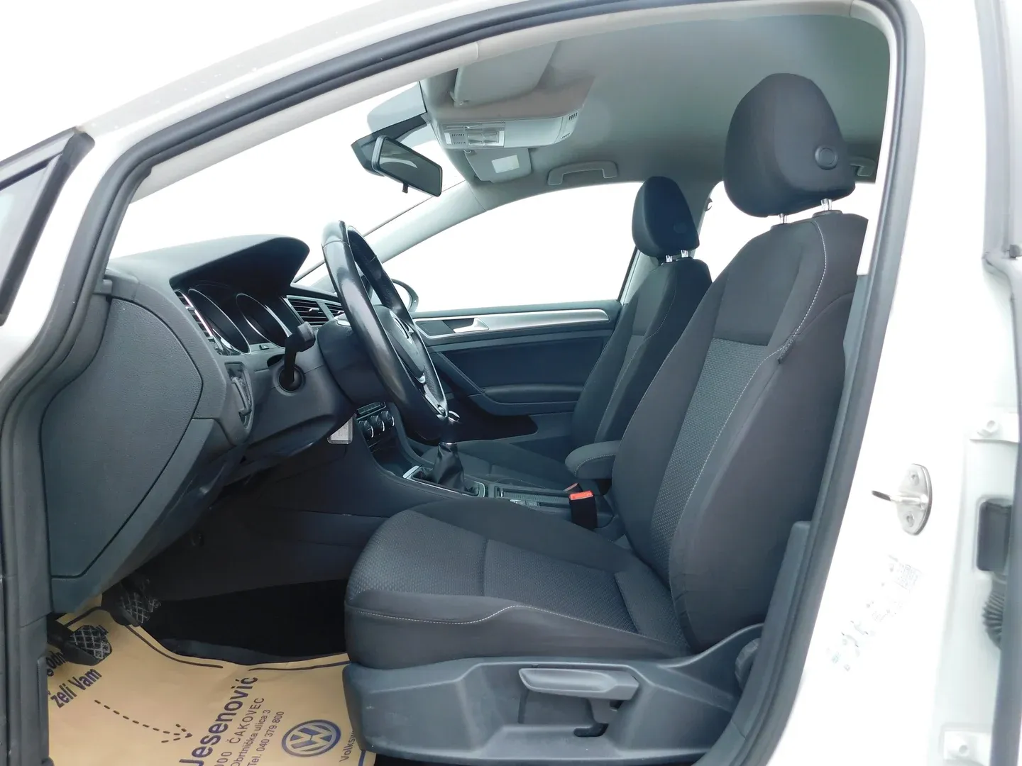 07238 volkswagen golf tdi trendline - slika 7