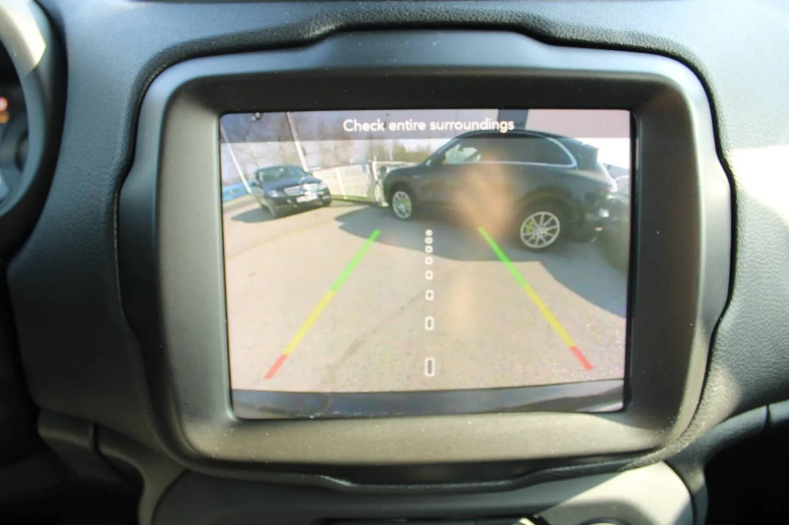 jeep renegade 1.3 t4 phev limited 4x4 automatik - slika 21