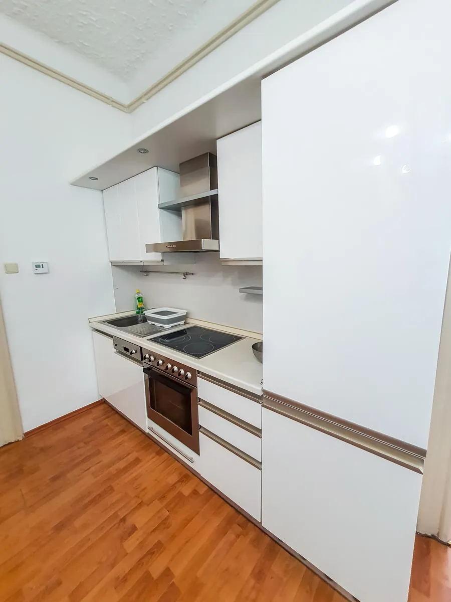 trosoban stan, 60 m² — vodovodna ulica - slika 4