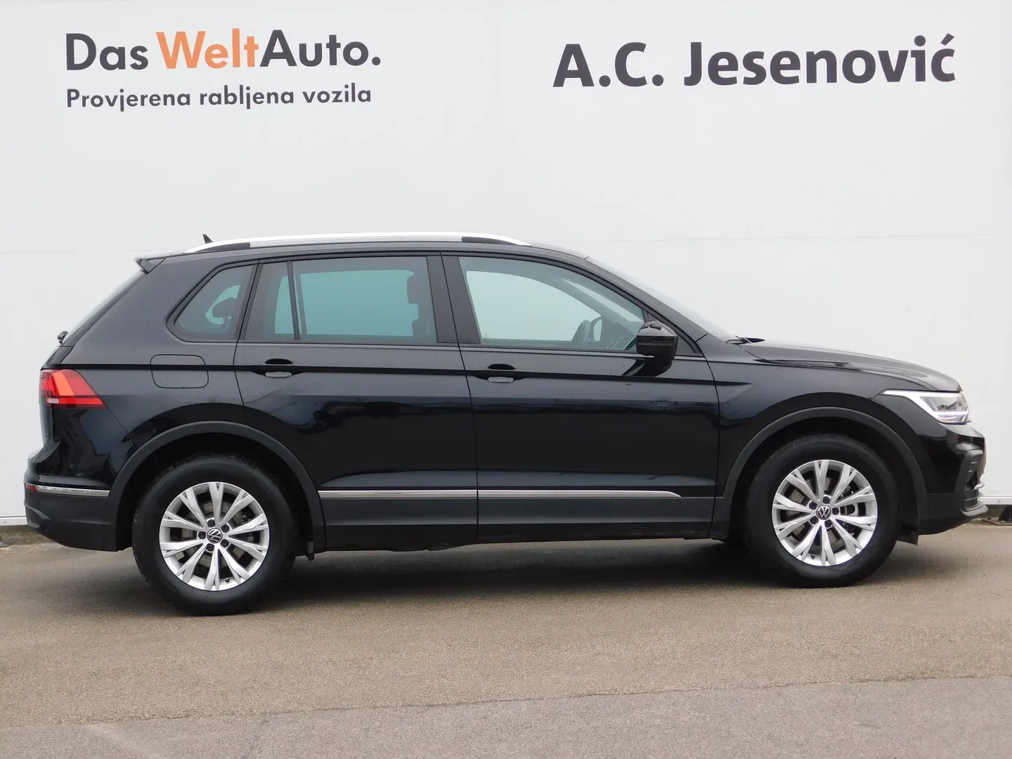 11635 volkswagen tiguan 2.0 tdi dsg life - slika 4