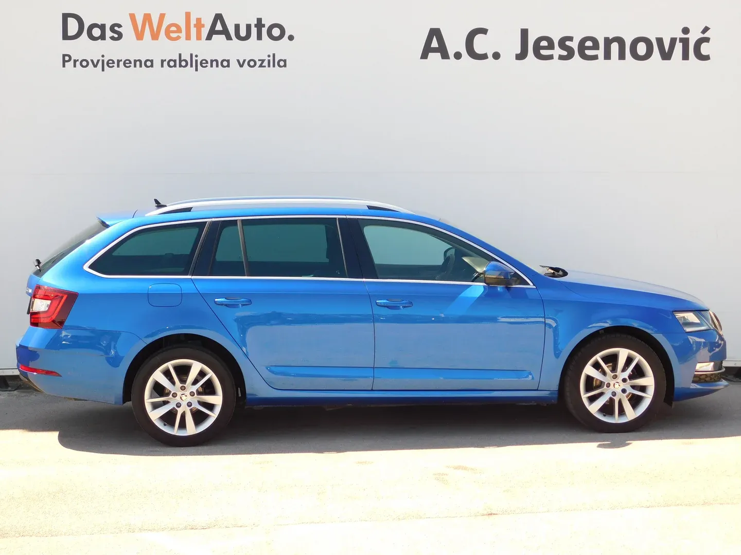 12360 škoda octavia combi style 1.6 tdi - slika 4