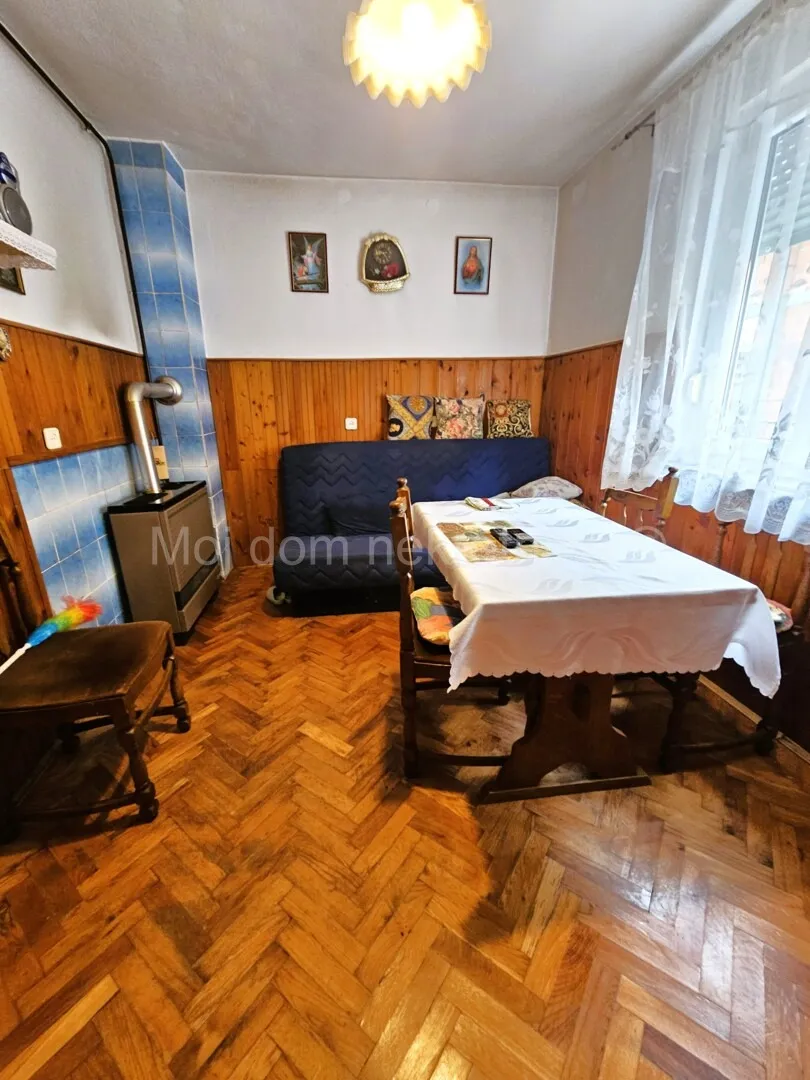 resnik, ledinečka, kuća katnica s terasom, garaža, 168.75m2 - slika 2