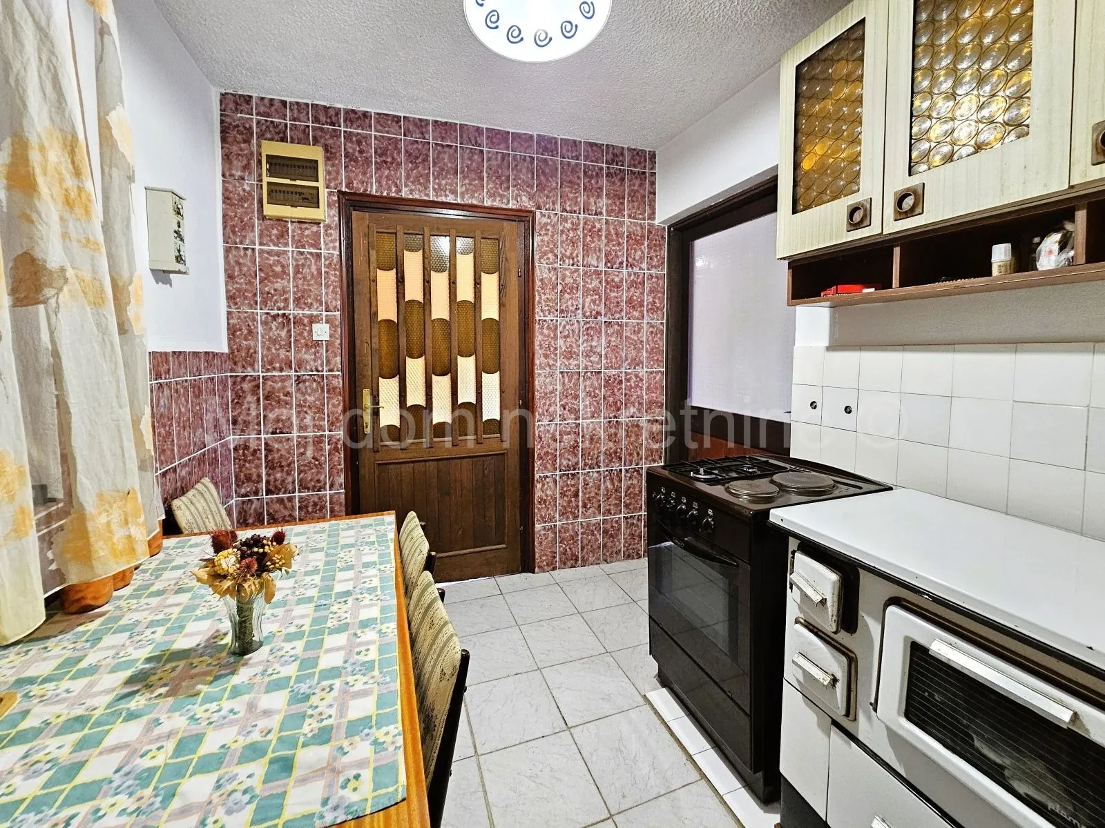 vugrovec, samostojeća kuća, 236.98m2, okućnica 2746m2 - slika 7