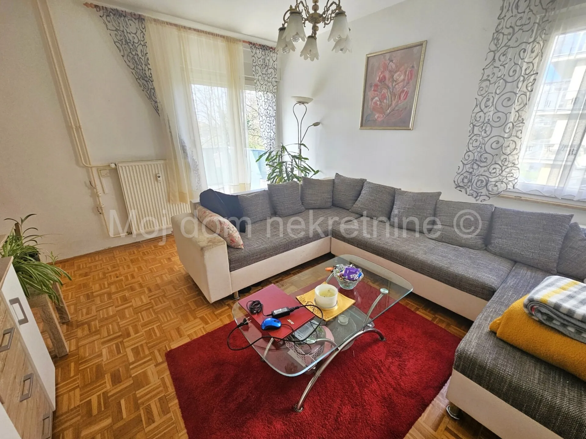 špansko, šoljanova, prostran, namješten 4soban stan, 1.kat, lift - slika 2