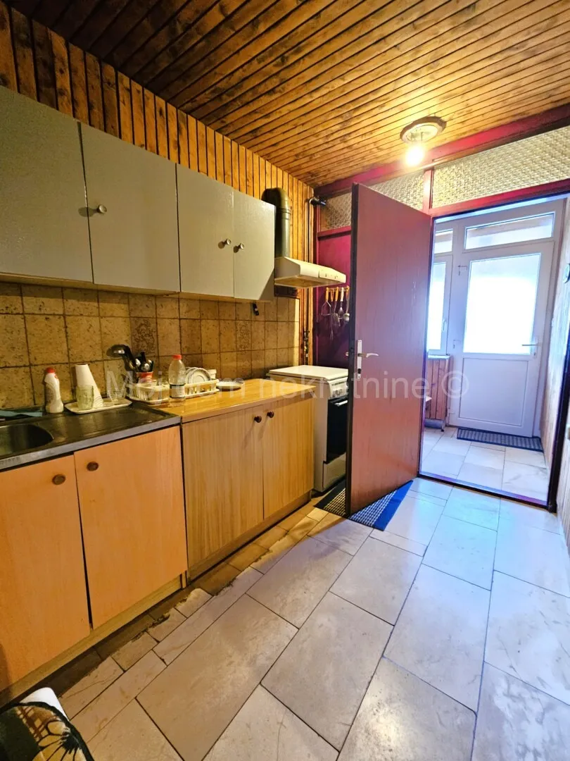 resnik, ledinečka, kuća katnica s terasom, garaža, 168.75m2 - slika 8