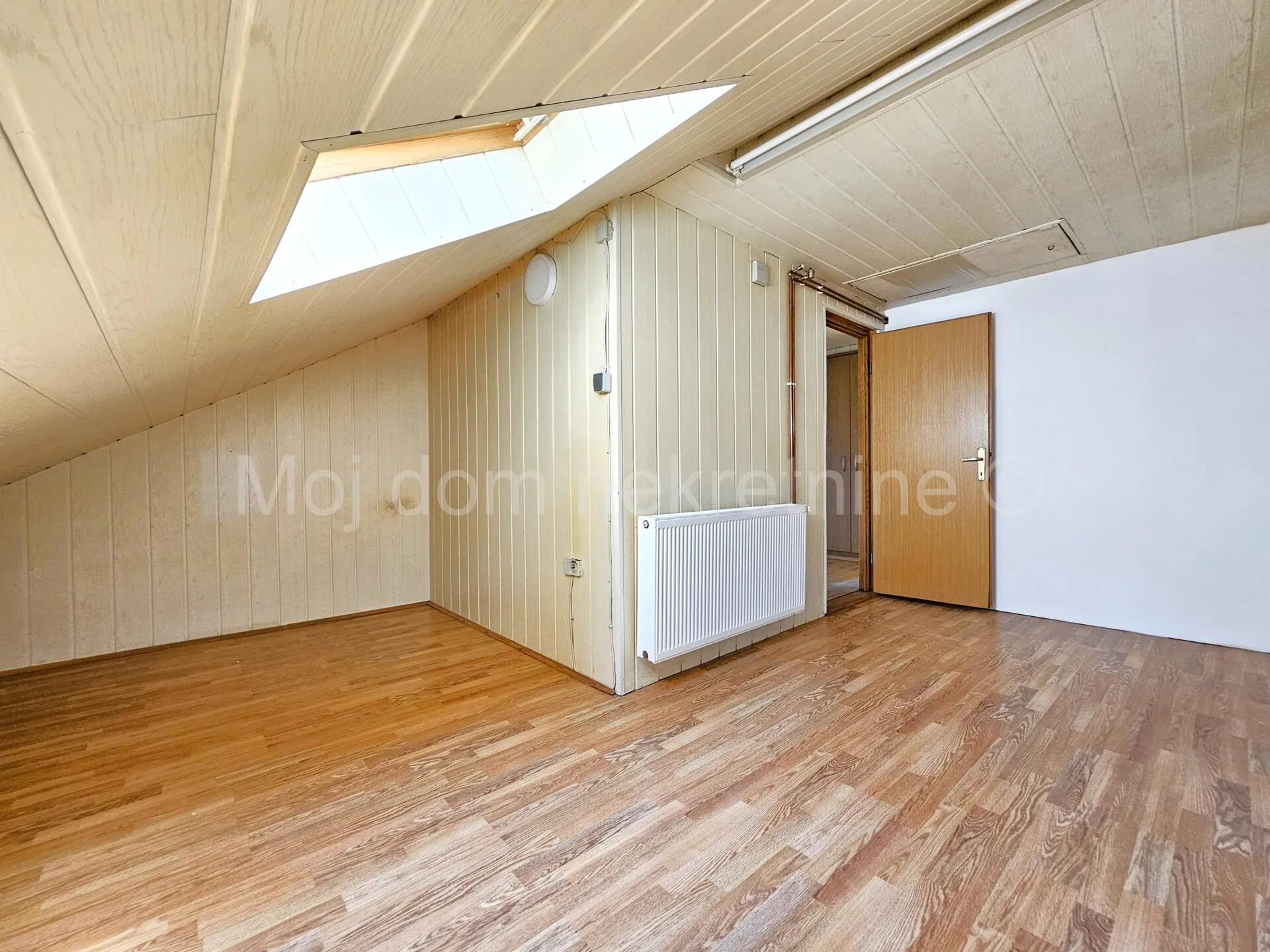 dugo selo, kuća s garažom i okućnicom od 446m2 - slika 12
