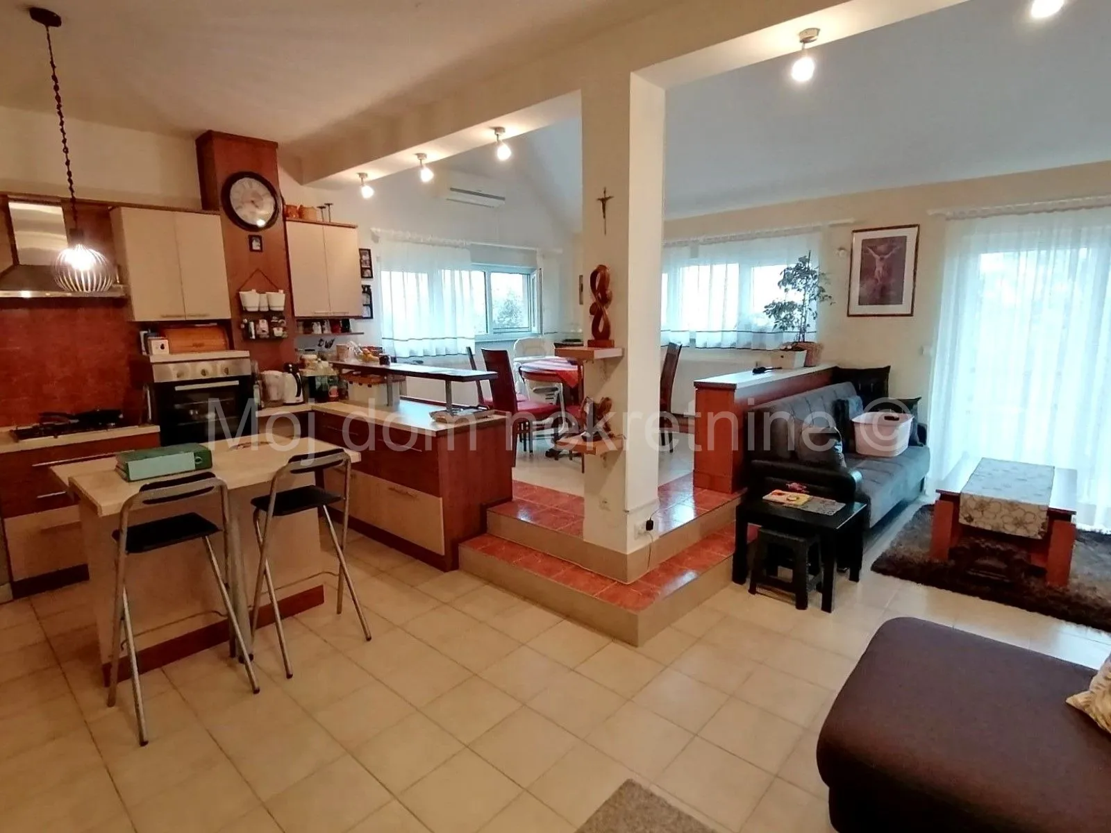 Črnomerec,Bijenik,kuća katnica s terasom,2PM,pogled na grad,286m2 - Zagreb