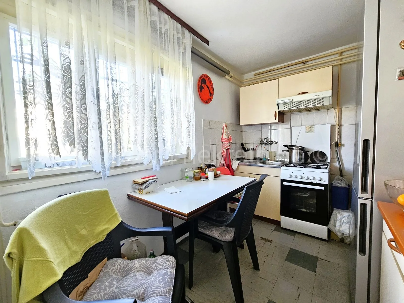 kustošija, kuća s pomoćnim objektom, garažom i okućnicom - slika 11