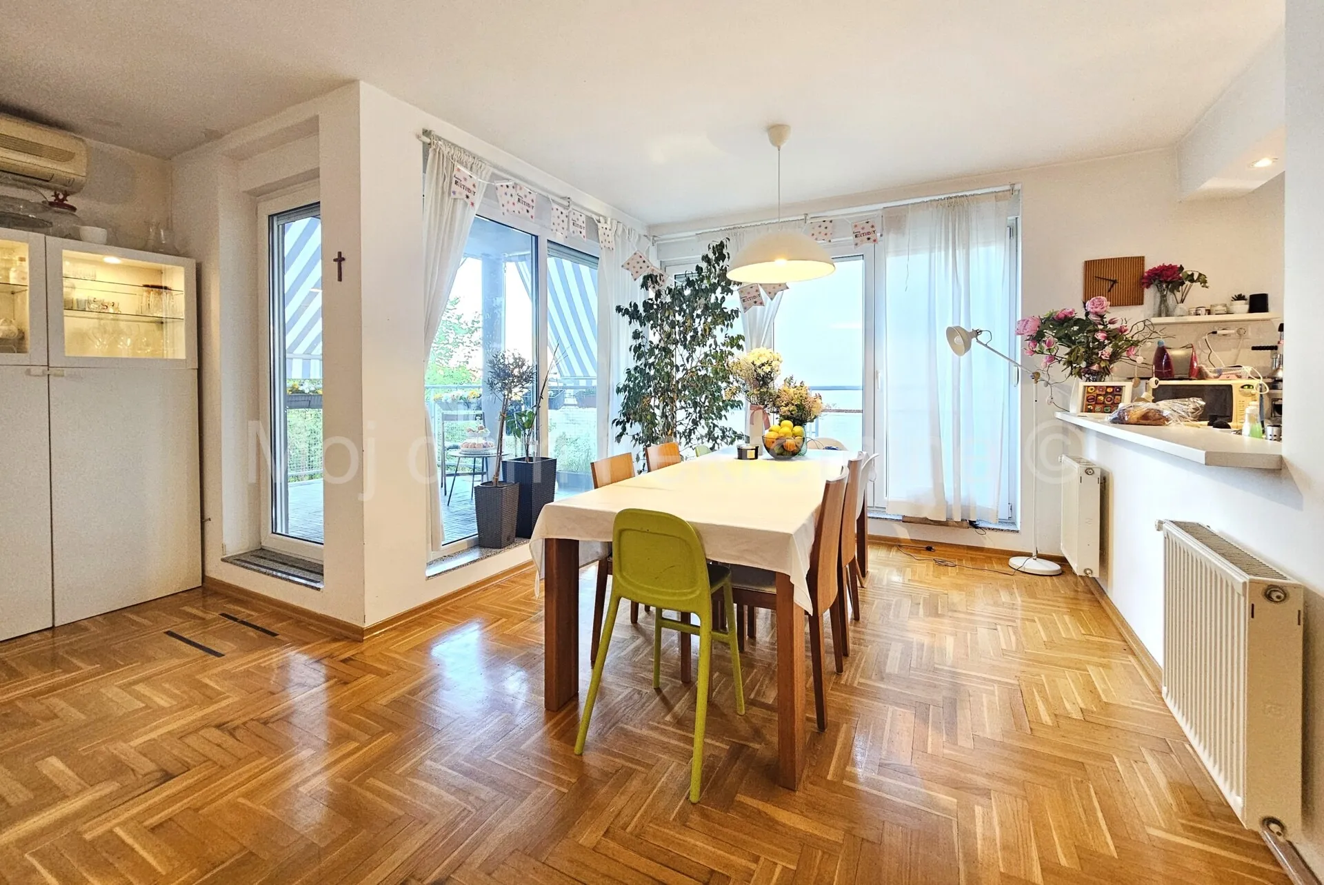 bijenik, prekrasan 4 soban stan s terasom, garaža, 2pm, nkp 132.48m2 - slika 3