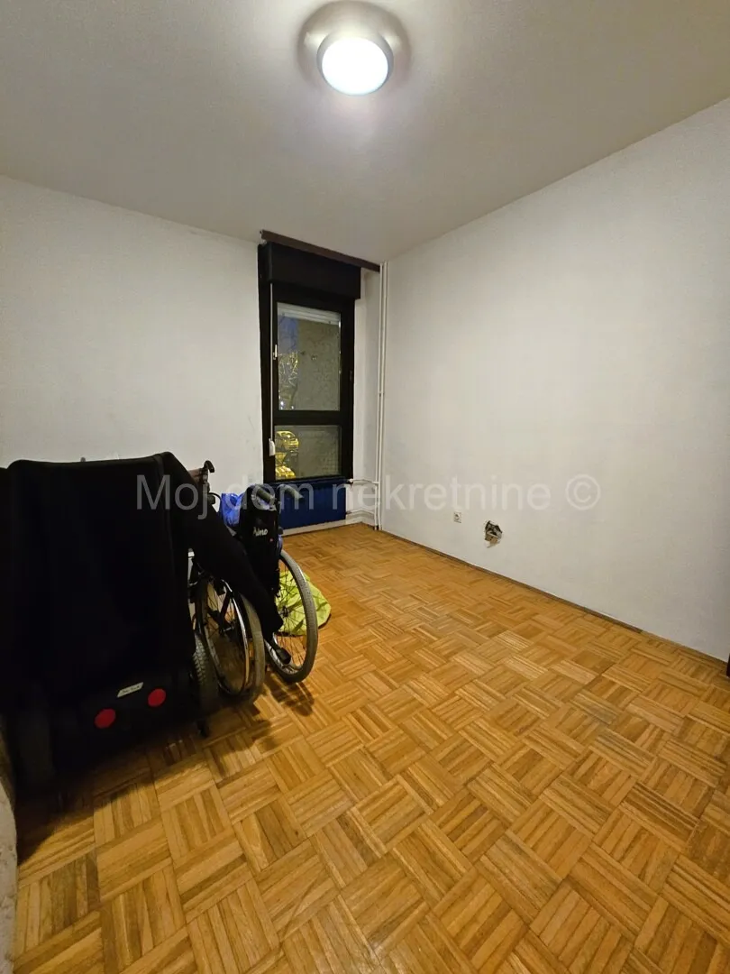 malešnica,i.b.mažuranić,lijep 3,5soban stan s loggiom,v.priz,85,49m2 - slika 13