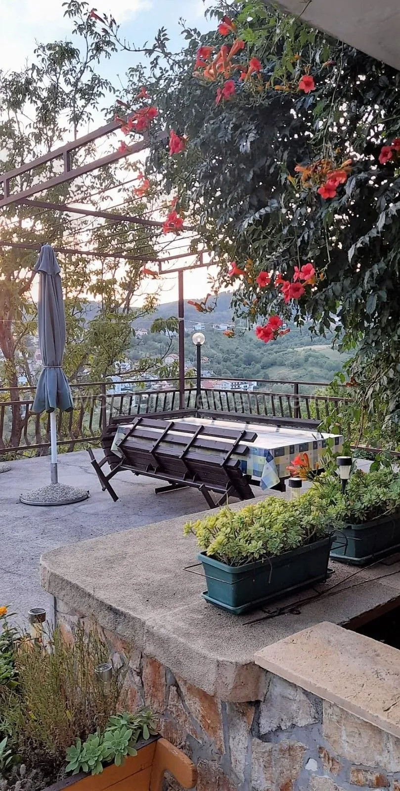 črnomerec,bijenik,kuća katnica s terasom,2pm,pogled na grad,286m2 - slika 14