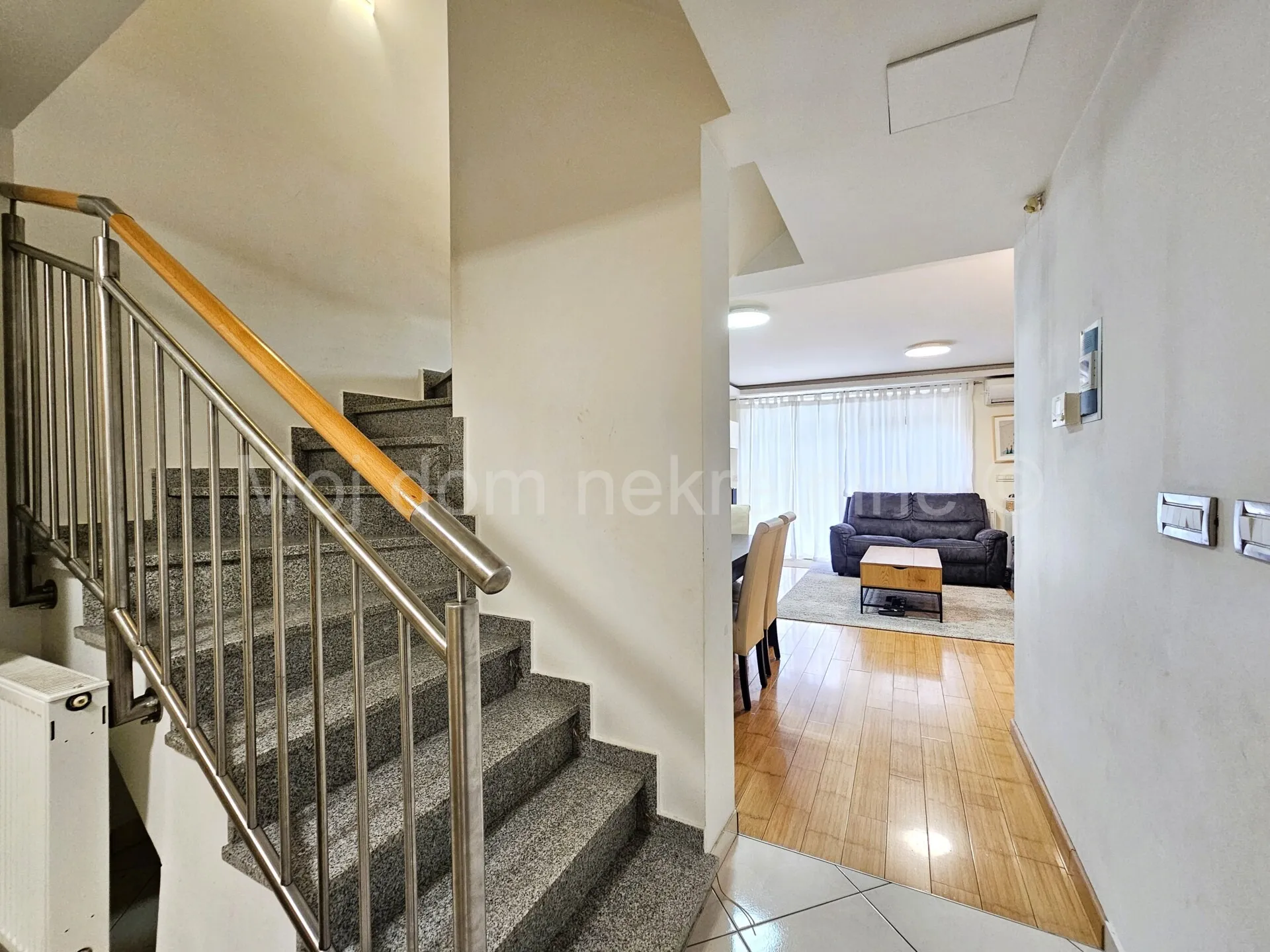 kraljevečki novaki, troetažni stan s vrtom i 2 pm, nkp 121.13m2 - slika 5