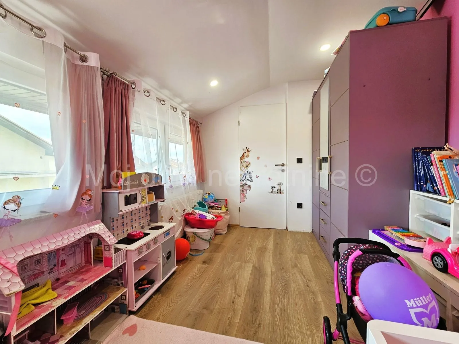 velika gorica, 5 soban stan s balkonom, terasom i vrtom, nkp 89.68m2 - slika 10