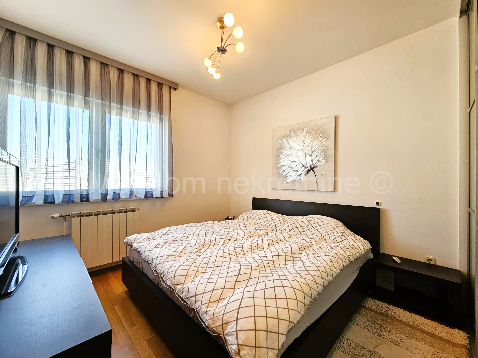 novi jelkovec, predivan 4 soban s loggiom, garaža s 2pm, nkp 95.17m2 - slika 8