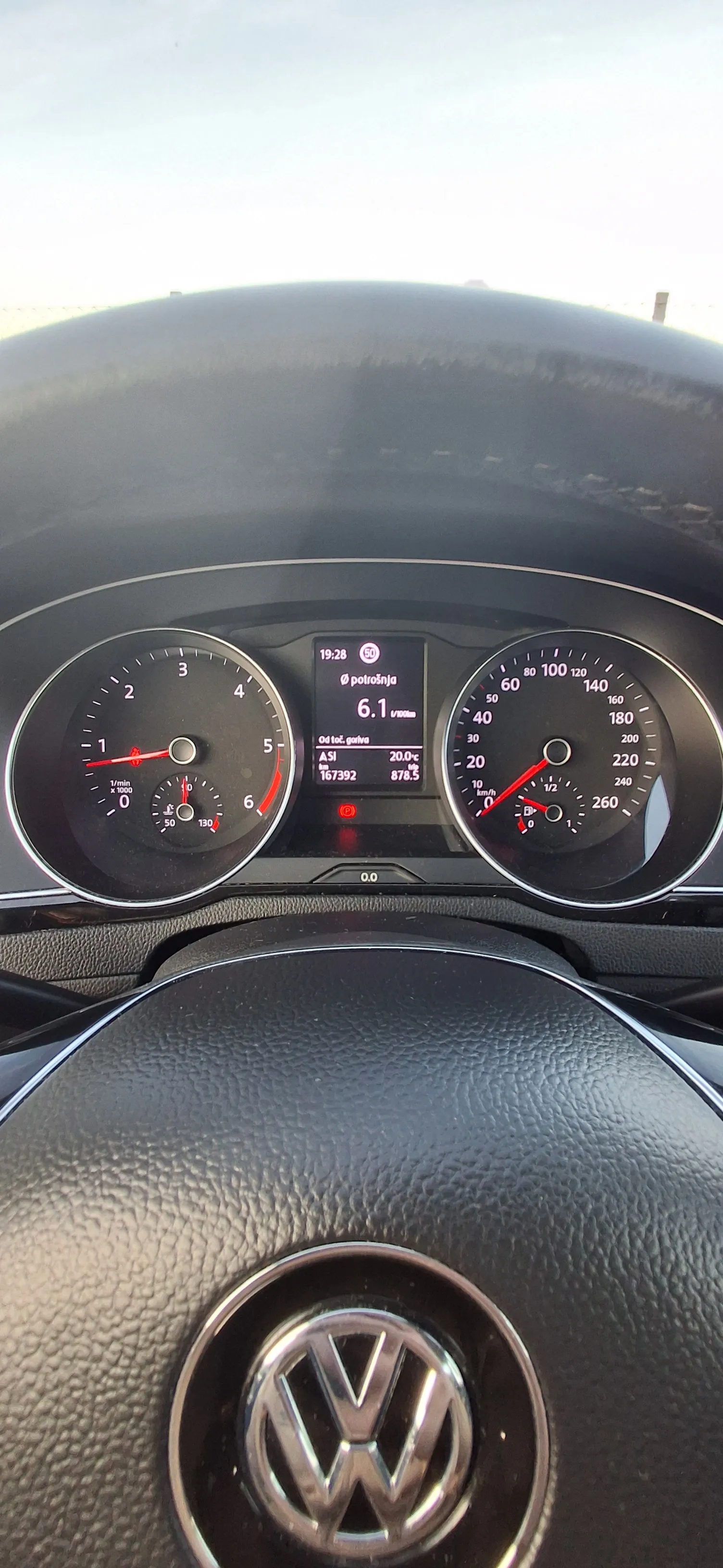 vw passat 2.0tdi comfortline acc/led/navi/cam - slika 9