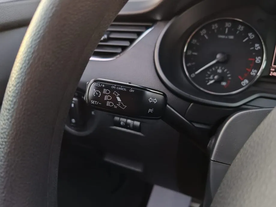 škoda octavia 1,6 tdi 2015 g. 4x4 kartice - slika 17