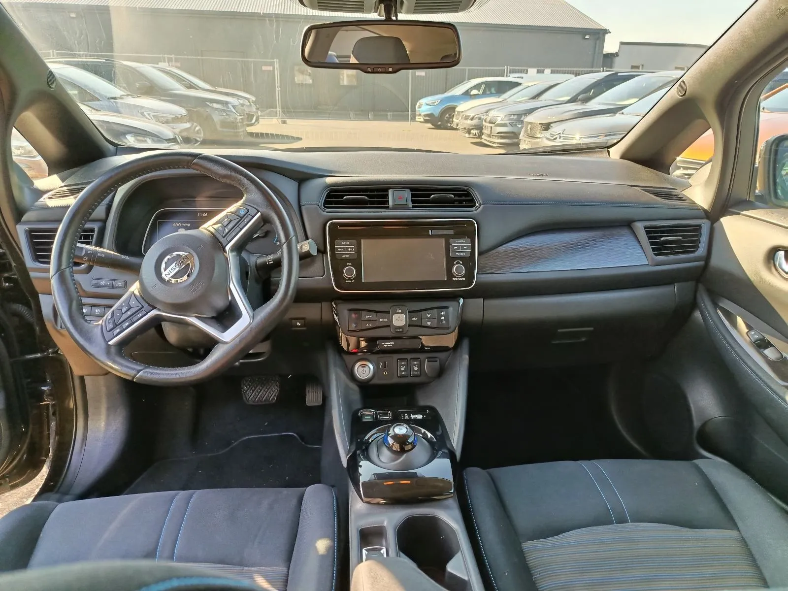 nissan leaf 40 kwh automatik ,do 2 godine jamstva,u sustavu pdv-a. - slika 9