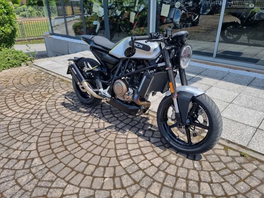 husqvarna vitpilen 701 abs tcs, shark, s garancijom, 2019 god. - slika 2